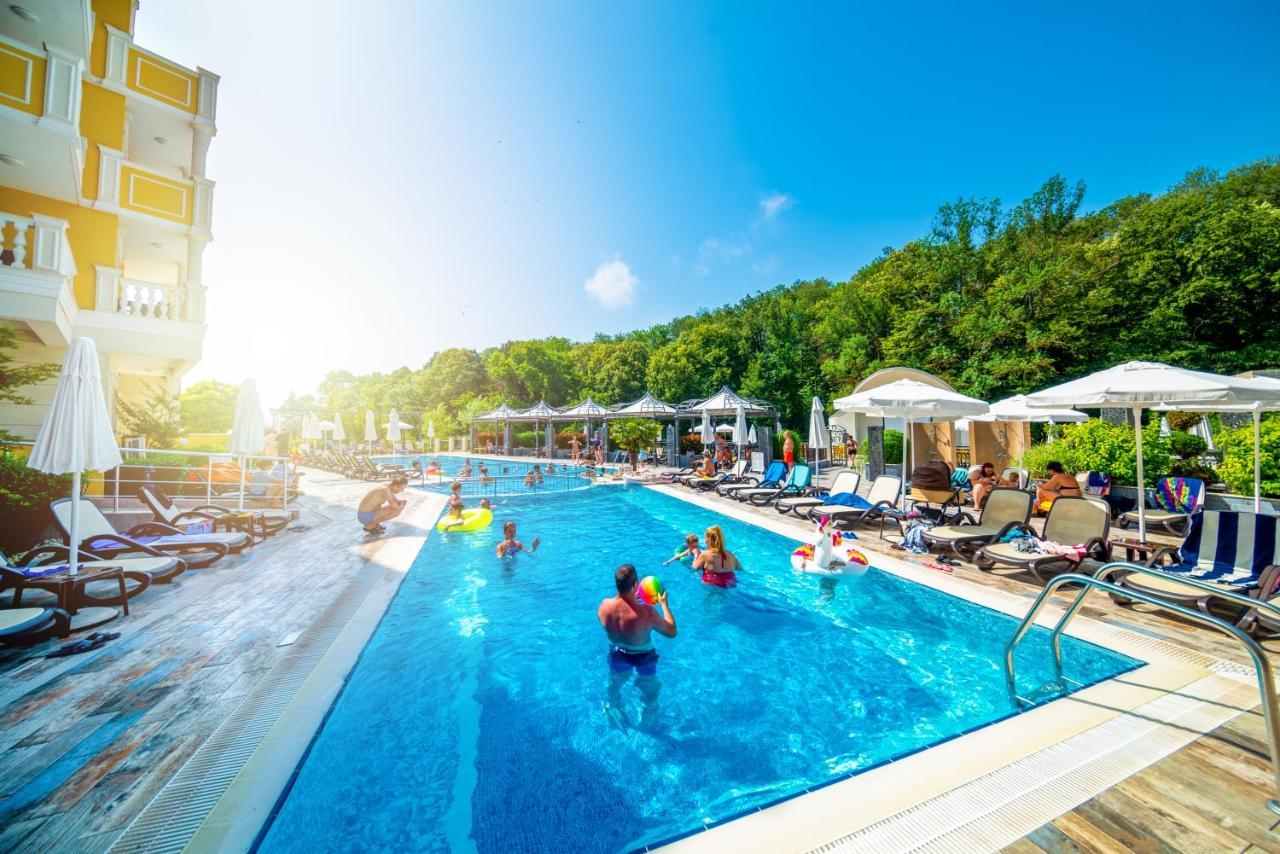 Marina White Sands Beach Hotel ออบซอร์ ภายนอก รูปภาพ